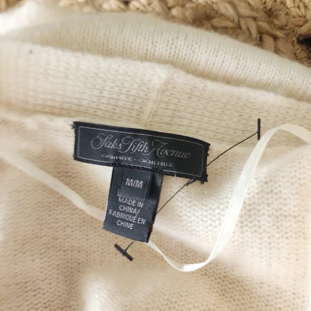 Saks Fifth Avenue 100% Cashmere Cream Cardigan Size: Medium - Picture 12 of 15